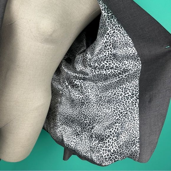 Tahari Gray 3 Button Blazer Size 14 Career Professional Collared Jacket - Picture 11 of 16